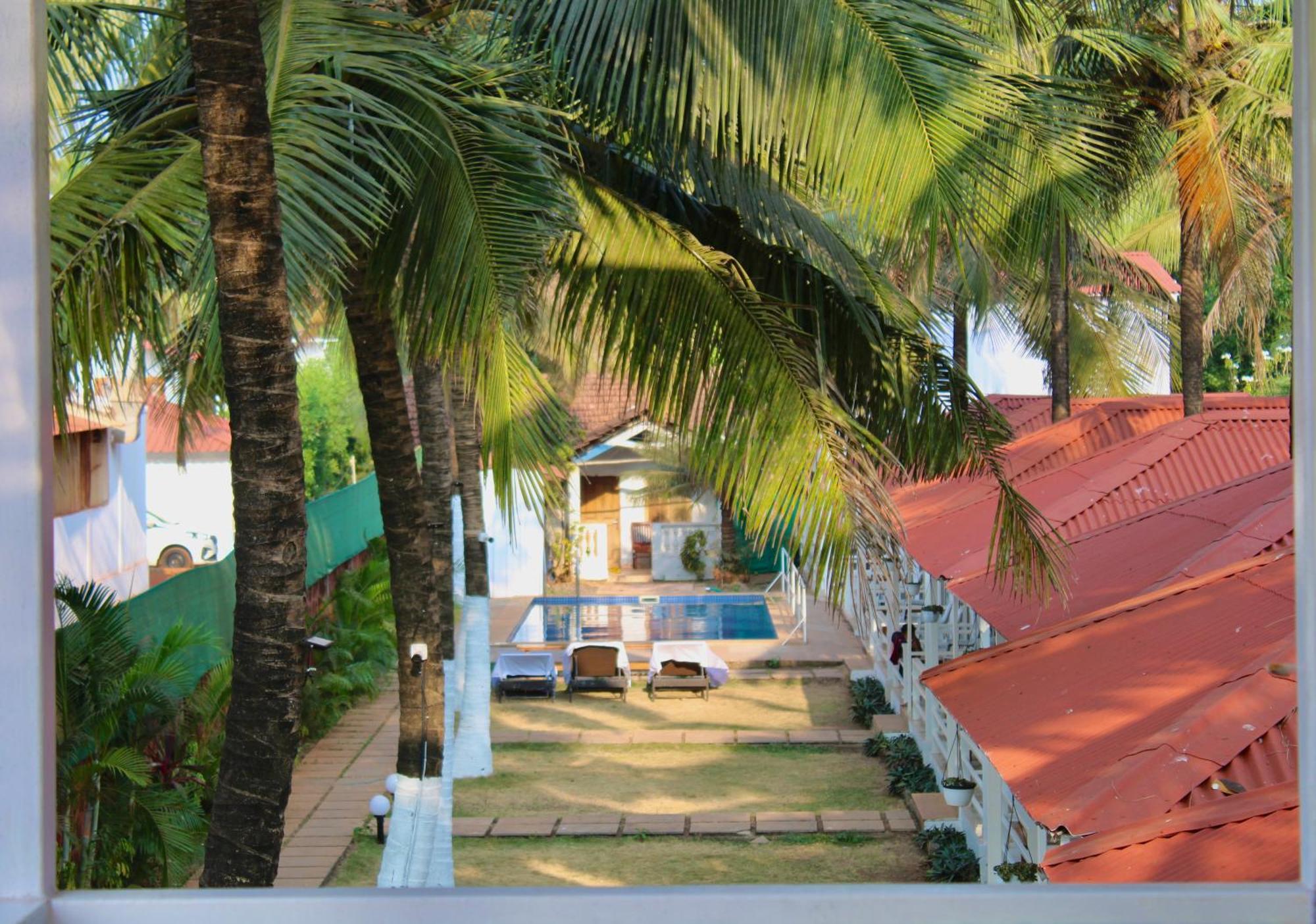 Arabian Sea Beach Resort Морджим Екстериор снимка