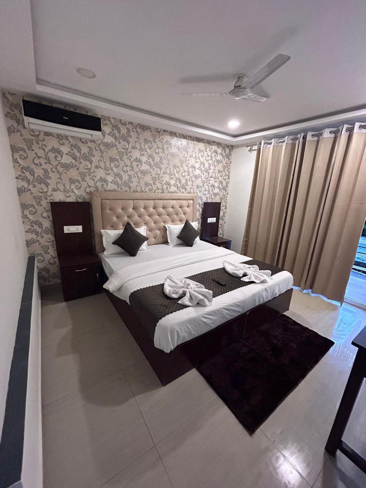 Arabian Sea Beach Resort Морджим Екстериор снимка